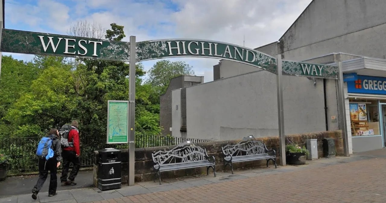 짐 운반이 포함된 5박 6일간의 West Highland Way 트레킹
